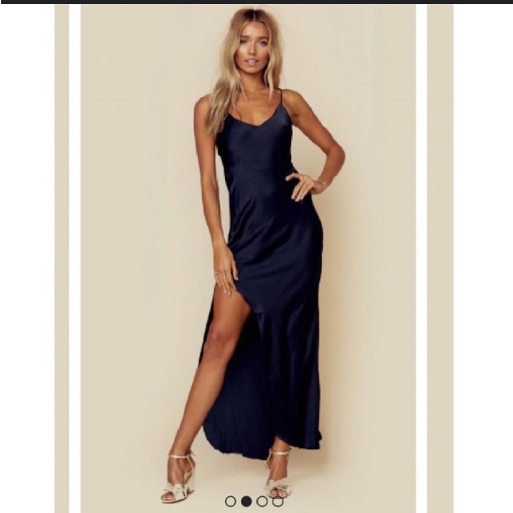 Tru Blu maxi dress high slit in navy. Gorgeous for wedding guest, prom or dates.